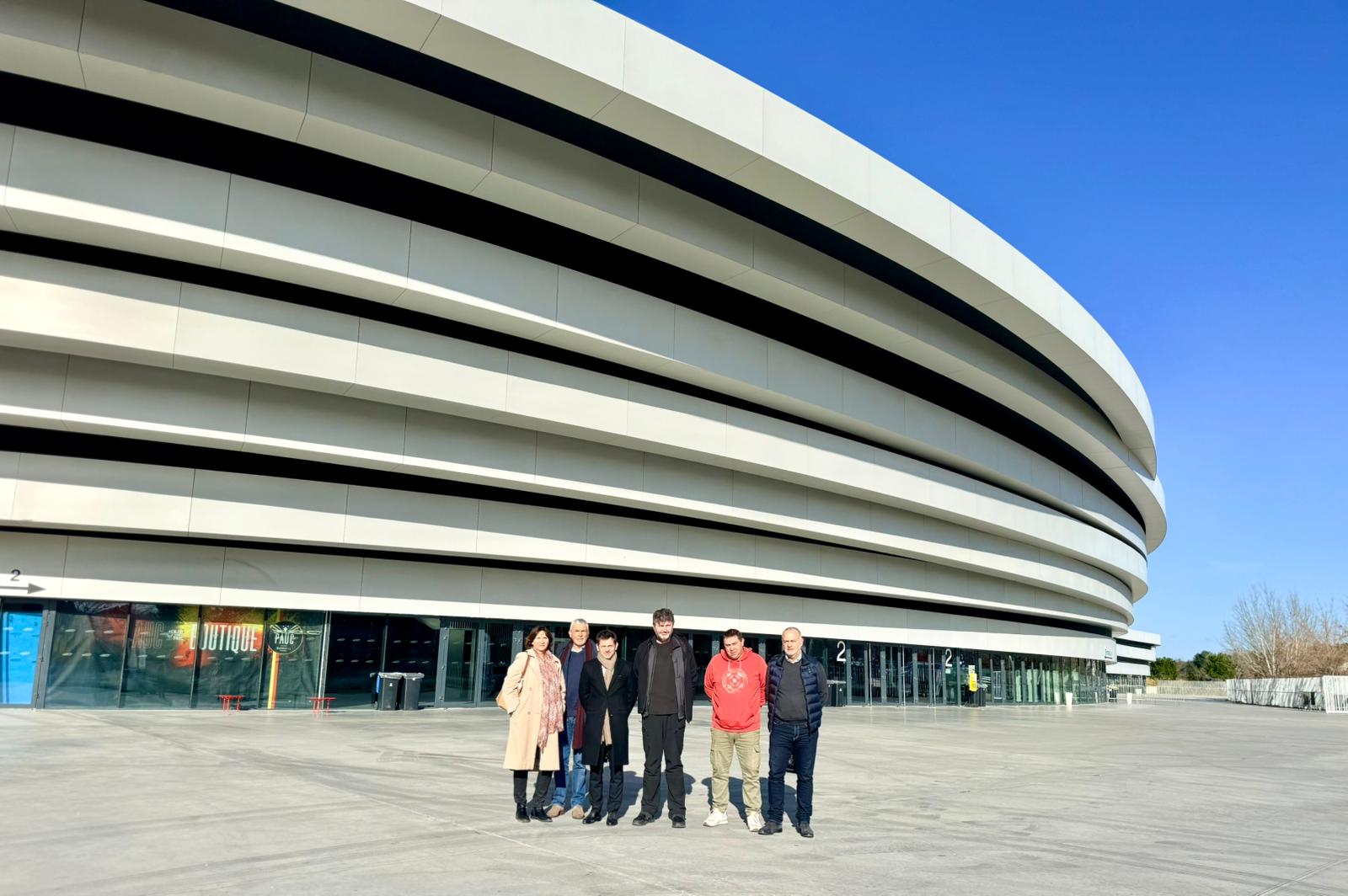 La direction de l&rsquo;Arena du Pays d&rsquo;Aix a reçu le CIQ de Saint Hilaire et Luynois en Action